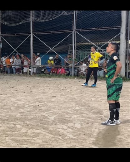 Penales y reacciones | CICLON SABANERO 0(3-2)0 CELUPAISA GUADA SPORTS | FINAL Torneo Plus-30 de Microfutbol 2025 Ciclón Sabanero campeón. Cancha Pinar, Arena Sincelejo Apoyan a Calidosos: • @guada.sports • @ftavictormartinez • @glfastfood • @kingsport03 • @sportingsincelejo • @labodeguitasincelejo • L&J Asociados S.A.S. Contadores Públicos • @yahiracuna_ alcalde • @murogiallosas #calidososdelmicro #microfutbol | Calidosos del Micro