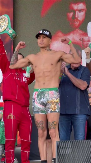 Mario Barrios full weigh-in for Fabian Maidana fight, co-main to Canelo vs. Munguia!