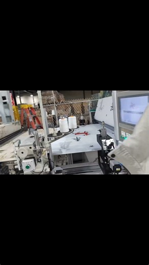 bilateral sewing and cutting integrated equipment, sewing 16meters in one minute, cutting 8 pieces