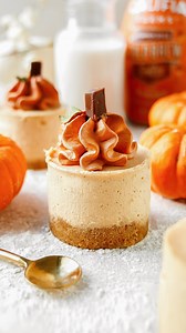 Mini Pumpkin Spice Cheesecakes🎃 YAY or NAY?? Who wants one?? Follow @thelittleblogofvegan for the best vegan recipes! VEGAN | NO-BAKE| GF | EASY! Less than a month until we delve into all the cosy, pumpkin spice, cinnamon treats for September! But I can’t wait that long, so here are my mini pumpkin spiced cheesecakes which are devilishly good! 🎃 A buttery biscuit base, creamy pumpkin spiced cheesecake filling, topped with an adorable whipped cream pumpkin! The perfect cosy autumnal dessert! Yo