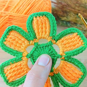 Very easy two-color crochet motif explanation #crochet #knitting | Desing Crochet