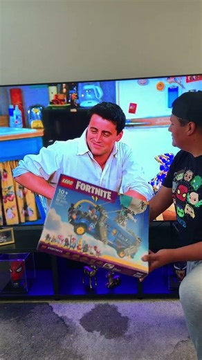 Built the Fortnite LEGO Battle Bus, and even Joey approves! #legoyoutube #guscollects #lego