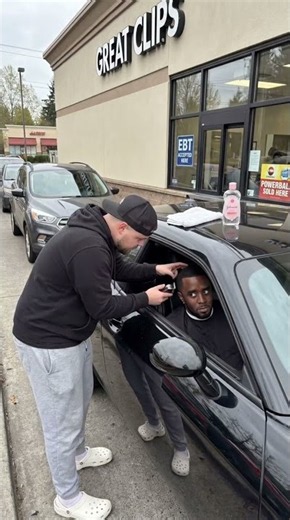 Poaching Clients Right Outside Great Clips 💈😂
