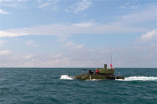 U.S. Marines Select GDLS and Textron for Next-Gen Amphibious Recon Vehicle to Replace LAV-25