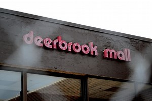 Deerbrook Mall's Final Days Captured By Photographer