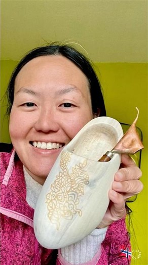 Batik Craftmanship On Wooden Shoes #batikprocess #handcrafted #batikonwood