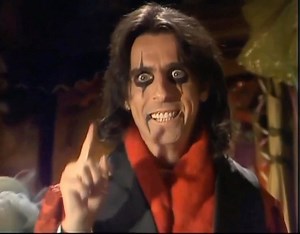 95 reactions · 40 shares | Alice Cooper on The Muppet Show (1978) | Horror4Kids | Facebook