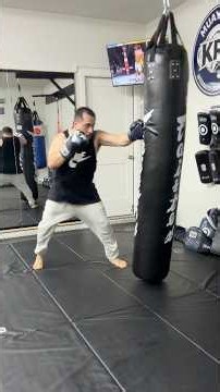 Muay Thai Heavy Bag Workout with Powerful Kicks and Punches #usa #mma #ufc #coaching