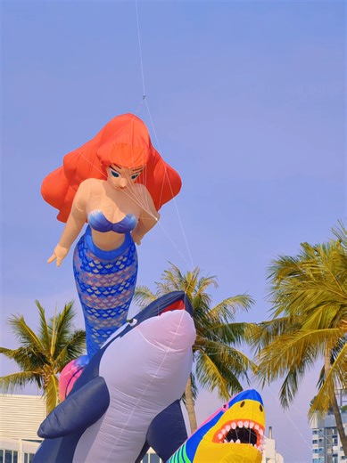 🪁 Pattaya International KITE on the Beach 2026 งานว่าวยักษ์ริมทะเลกลับมาแล้ว! วิวปัง ถ่ายรูปสวยแน่นอน ✨ ไฮไลท์: ว่าวนานาชาติเต็มท้องฟ้า งานใหญ่สุดในรอบปี 📍 สถานที่: ชายหาดพัทยา (หน้าเซ็นทรัล พัทยา) 🗓 วันที่: 25 ก.พ. – 1 มี.ค. 69 #PattayaKiteFestival #เที่ยวพัทยา #Pattaya #england