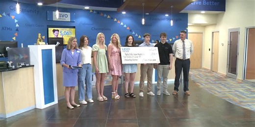 Levo recognizes students for community service