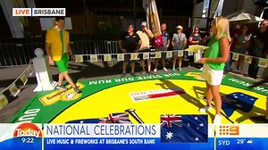 Cockroach racing... only in Australia! #9Today | TODAY