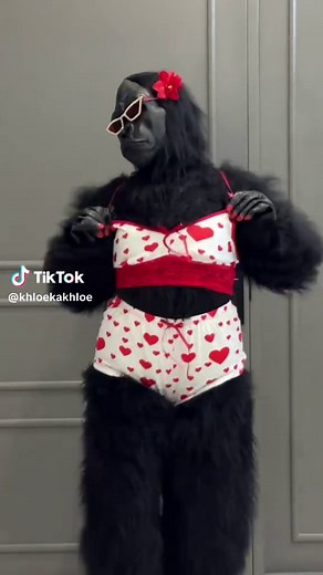 Lips Hips Dance Cover: Kiss of Life Inspiration