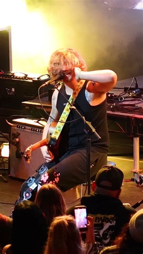 Jakobs Castle performing Sublimes greatest hits in Orange County #sublime