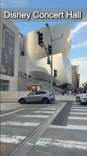Walt Disney concert hall in Los Angeles, California