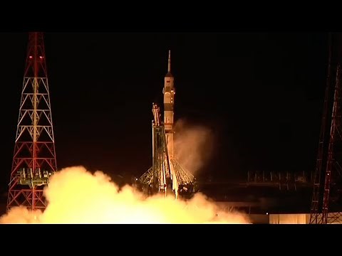 Blastoff! Soyuz rocket launches US-Russian crew to space station