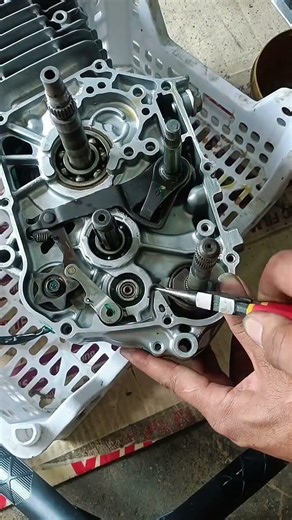 Installing the starter spring on a Wave 100 #trending #shorts #short #shortsvideo