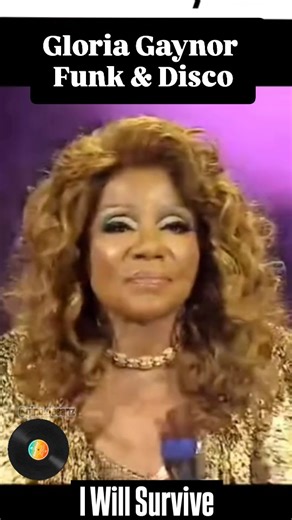 «I Will Survive» —en español: «Sobreviviré»— es una canción disco originalmente interpretada por la cantante estadounidense Gloria Gaynor, lanzada en 1978. Fue escrita por Freddie Perren y Dino Fekaris. La letra de esta canción describe en primera persona cómo alguien encuentra fuerza personal mientras se recupera de una separación. | SOFT ROCK CAFE