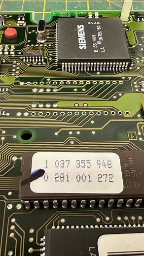 We don’t see these very often nowadays! Range Rover P38 2.5 Bosch Electronic Diesel Control module, remapped by Alive! #p38 #rangeroverp38 #p38rangerover #p38remap | Alive Tuning | Facebook