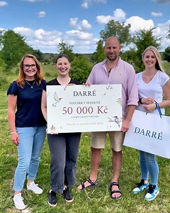 Projekt Česká krajina usiluje o návrat života do české přírody, který tu byl ještě předtím, než přišel člověk. 🌱 Organizace vytváří přírodní rezervace, které umožňují přežití ohrožených druhů rostlin a zvířat, případně jejich návrat do oblastí, kde byly v minulých staletích vyhubeny. Příroda se po celá tisíciletí vyvíjela přirozeným způsobem bez zásahu člověka, a obnova přirozených procesů v rezervacích je velmi efektivním způsobem údržby krajiny i ochrany živočichů a rostlin. 😊🌳My v DARRÉ js