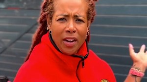 'Milkshake' Singer Kelis embraces rustic lifestyle on California farm