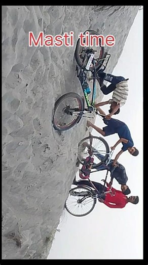 Masti time cycle stand