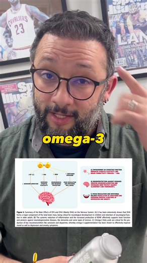 🐟 OMEGA-3: no todos los suplementos son iguales. El omega-3, especialmente EPA y DHA, tiene efectos estudiados en distintos sistemas del organismo. De hecho,en nuestra publicación en Nutrition Reviews (Oxford University Press) donde analizamos sus fuentes, mecanismos moleculares, dosis y aplicaciones clínicas. 🔬 Entre sus principales efectos: 🧠 CEREBRO: ↑ función cognitiva, ↑ memoria y neuroprotección. El EPA también puede ↓ síntomas depresivos en determinados contextos. ❤️ CORAZÓN: ↓ triglic