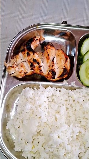 Here’s the complete nutritional breakdown for 🍗200g Chicken 🍚200g Rice 🥒100g Cucumber 50g Mix Dal