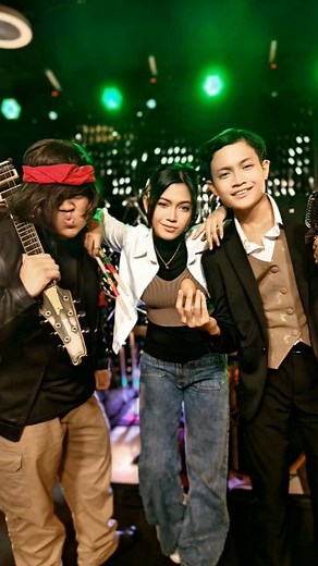Telurku Hancur, Hatiku Luruh. Lagu telur untuk korang semua 🤣 | Nur Amira Syahira