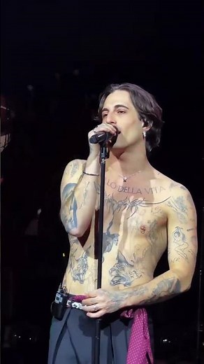 Talk to Me | Damiano David (live)