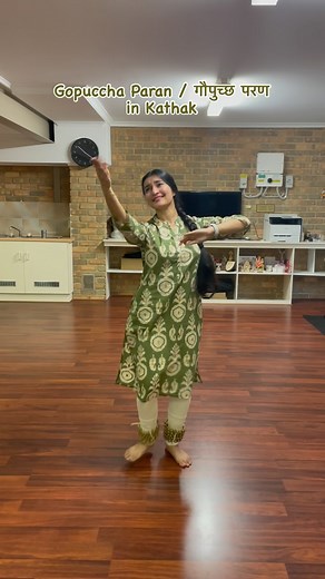 Mitali Mukherjee Bapat on Instagram: "The term ‘gopuccha’ translates to ‘cow’s tail’ in Sanskrit. This rhythmic pattern is characterised by diminishing sequences of beats, resembling the tapering shape of a cow’s tail. I absolutely love this Gopuccha Paran in Taal Teentaal. Recently learnt it from my Guru Dr Manjiri Deo. . . . . . . . . . . . . . . #kathak #kathakreels #kathakdance #kathakdancer #footwork #dancereels #indian #indianclassicaldance #indianclassicalmusic #dancer #indianclassicaldan