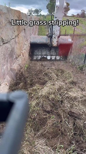 #fyi #tiktok #viral #foryou #trend #fyp #construction #constructionlife #machine #australia #earthmovingequipment #bluecollar #bobcatequipment #earthworks #bobcat #excavation #excavatoroperator @Ollie Earth Bull @benjiboi351 @🇦🇺JOSH GULWELL🇦🇺 @Matt Agridig @Sam C @PERRETT EARTHMOVING @1lowcaddy204 @Aaron Wilde @bilbo_2gunz @digger_m8