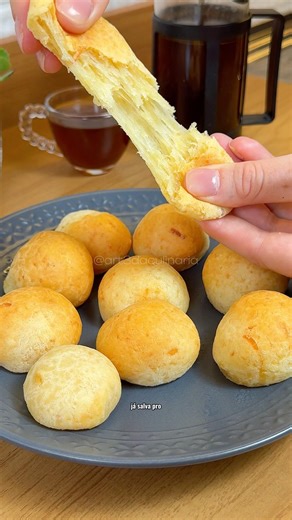 Pão de queijo na airfryer!!😍 #receitas #semgluten