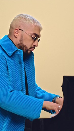 Sofiane Pamart - I | A COLORS MOMENT @Sofiane Pamart #sofianepamart #piano