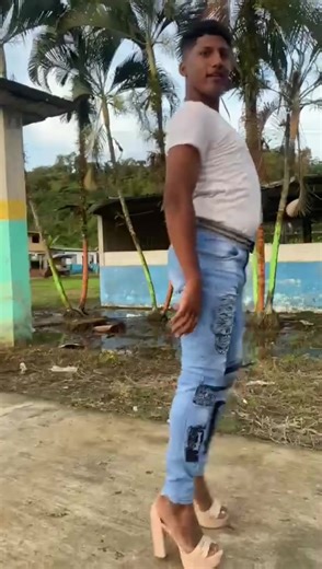 Videos de Julio models (@juliomodels) con “sonido original - Julio models”