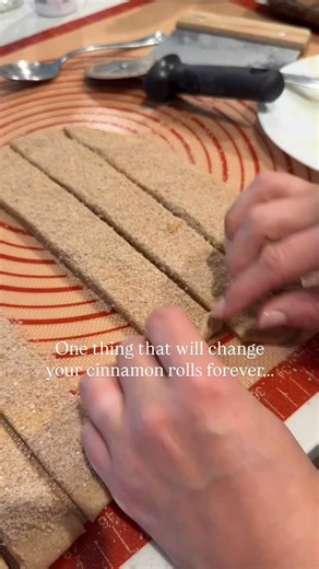 Kristin | The Freshly Milled Homesteader on Instagram: "Recipe 👇🏼👇🏼 Slice the flattened dough with a pizza cutter and then roll them up! It will give you perfectly swirled cinnamon rolls every single time 🙌🏼 Rolling into a log and then slicing results in smooshed cinnamon rolls that come unrolled during backing and spill the filling everywhere… This method is basically fool-proof and works every time 👌🏼 Ready for the recipe? Comment “LIBRARY” to download my app and grab this recipe + 250