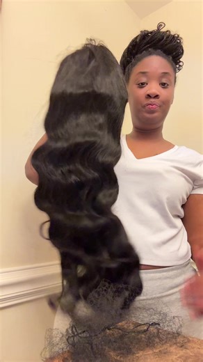 Unboxing a Fabulous 32-Inch Body Wave Wig