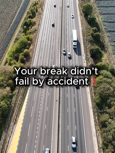Why Your Break Sometimes Fails (Even If You Did Everything Right) Your break didn’t fail randomly. Seconds are lost during mode changes, card handling, and vehicle movement. The tachograph records facts — not intentions. Save this and share #TruckTok #DriverTok #Tachograph #HGVLife #TruckLife #LorryDriver
