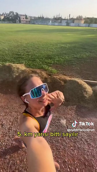 12 Km Running Inspiration with a Female Marathon Runner
