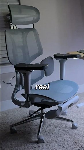 The Best Gaming Chair In 2025... (the footrest is crazy)