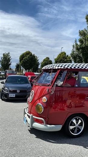 What a weekend! 🙌 The 2025 Cip1 Great Canadian VW Show was a huge success—amazing people, incredible energy, and some of the rarest air-cooled and water-cooled VWs all in one place. From patina treasures to show-stopping customs, the VW spirit was alive and thriving at Tsawwassen Mills. 🚘✨ Big thanks to everyone who came out, showed off their rides, and made this year’s event unforgettable. The VW community never disappoints! 💛 #volkswagen #carshow #Patina #greatcanadianvwshow #vwlife #50s #7