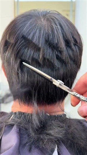 That's so cool! I looked in the mirror until my phone died.#hairstyle #style #wig