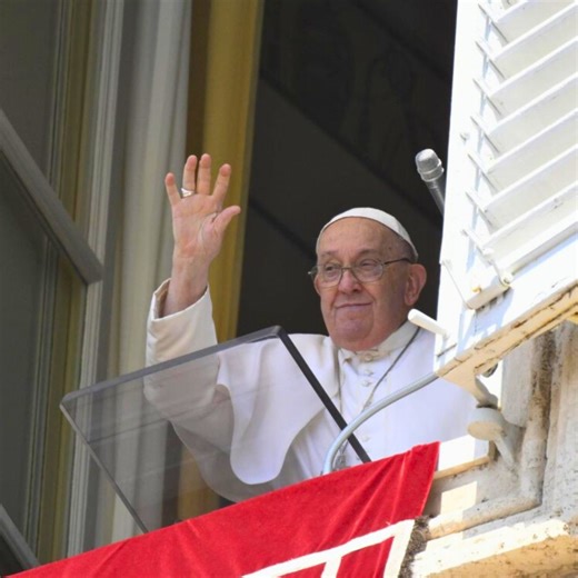 84K views · 5.4K reactions | Pope Francis says the nature of true prayer and faith is that they overcome prejudices and a hardened heart. "True faith and prayer open the mind and the heart; they do not close them." Read more: https://www.vaticannews.va/en/pope/news/2024-08/pope-francis-angelus-prayer-faith-prejudices.html | Vatican News | Facebook