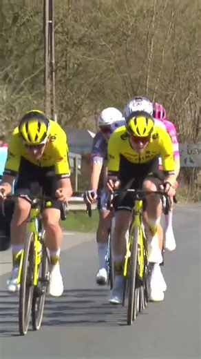 When Neilson Powless single-handedly beat THREE Visma riders to win the Dwars door Vlaanderen 🤯