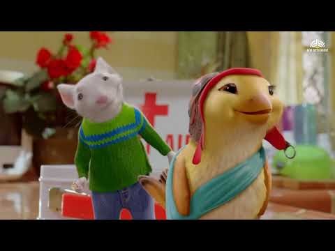 Speed Demon! Stuart Little Tears Up the Road in an Epic Car Chase! 🏎️💨