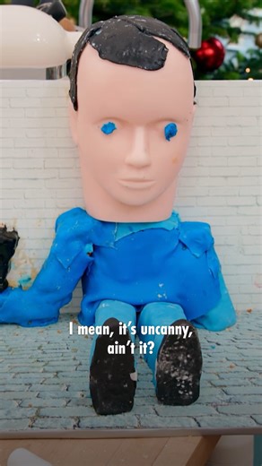 "I've accidentally run to Windsor... I didn't mean to, just the endorphins kicked in and I couldn't stop." Matt King creates this legendary #SuperHans moment in cake. #GBBO #PeepShow | The Great British Bake Off