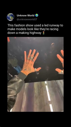 it looks so cool like a real race 🚦🚘