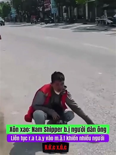 Xôn xao: Nam shipper bị người đàn ông liên tục ra tay vào mặt khiến dân mạng bức xúc