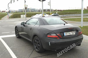 New Mercedes SLK in detail