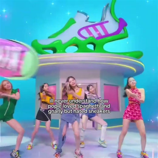 sneakers wasnt even bad? #kpop #itzy #straykids #enhypen #ateez #txt #blackpink #ive #bts #aespa