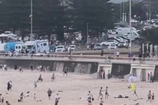 Beachgoers flee after gunshots heard at Sydney’s Bondi Beach